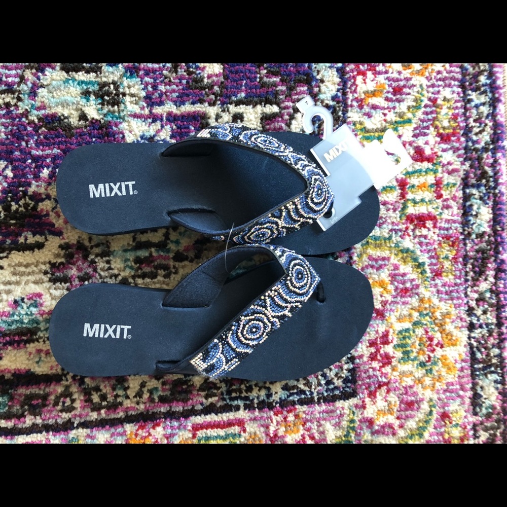 navy flip flops